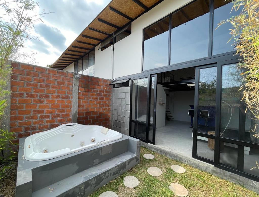 Via Paraiso Lejlighedshotel Emiliano Zapata  Eksteriør billede